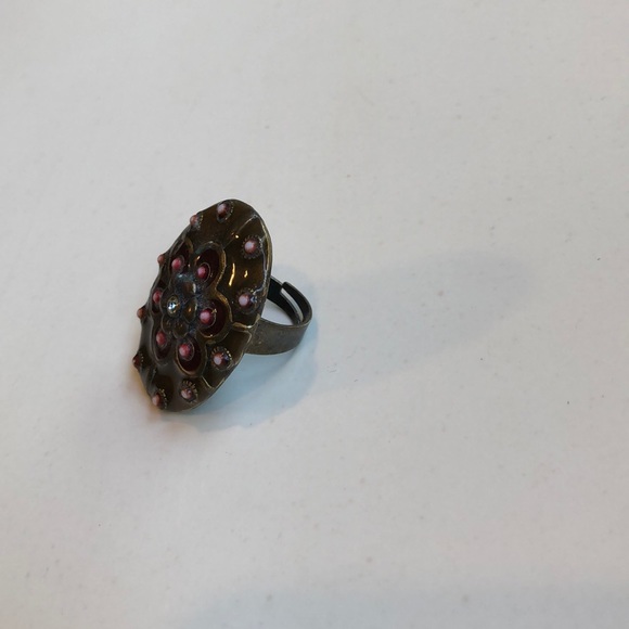 Flower Ring - Picture 3 of 6